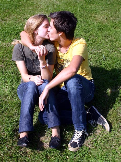 Young Love It Was A Warm And Sunny Day Today On The Big L Flickr