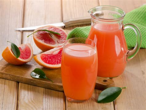 6 Best Benefits Of Grapefruit Juice Organic Facts