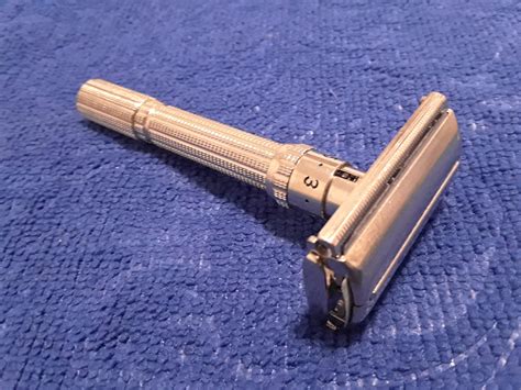 My Gillette Adjustable Safety Razor Likely From 1960s Or Earlier 10