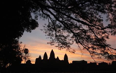 French Tourists Arrested For Nude Photos At Cambodia S Angkor Temple