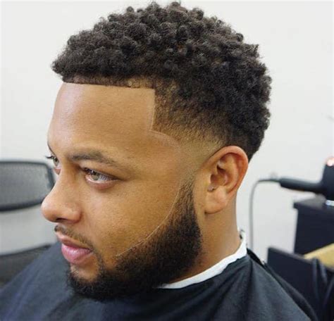 This classic, influential haircut highlights a wide range of. 29 Attractive Afro Taper Fade Haircut 2018 2019 - New ...