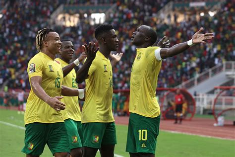 Africa Cup Of Nations Hosts Cameroon Top Group Despite Being Held By