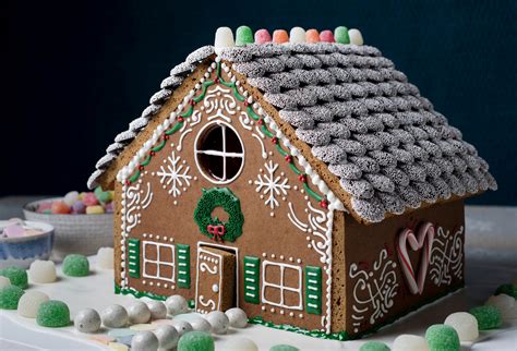 Nyt Cooking How To Make A Gingerbread House