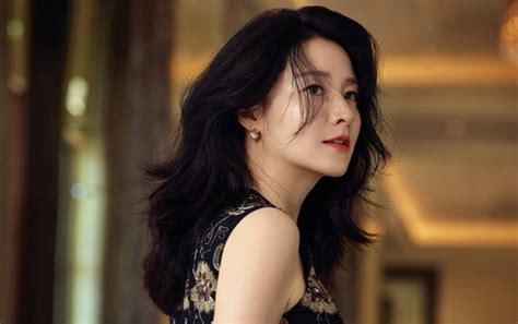 Lee Young Ae's Husband Looks Incredibly Younger Than His Actual Age ...
