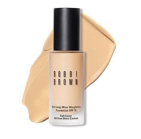 Best Foundation For Dry Skin That Will Hydrate And Give You A Flawless