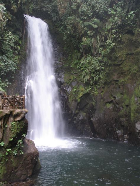 La paz waterfall gardens is ranked #9 out of 16 things to do in costa rica. File:La paz waterfall gardens1.jpg - Wikimedia Commons