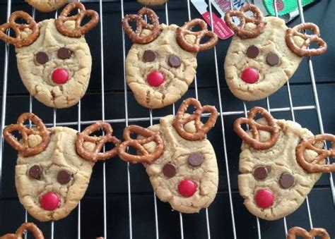 Want to make simple cookies truly showstopping for the holidays? 21 Fun and Creative Christmas Cookie Decorating Ideas ...