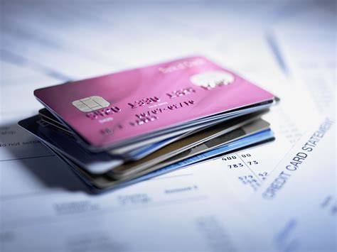 How to use a credit card. When Your Credit Card Bill Is Due on a Sunday or Holiday
