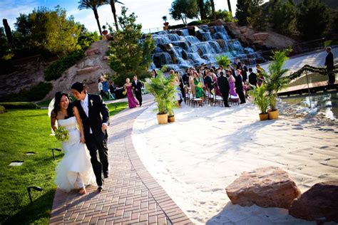 Best Lake Las Vegas Wedding Photos