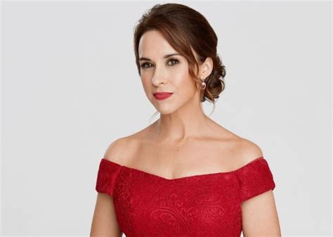 Lacey Chabert Wiki Facts Net Worth Married Husband Age Height