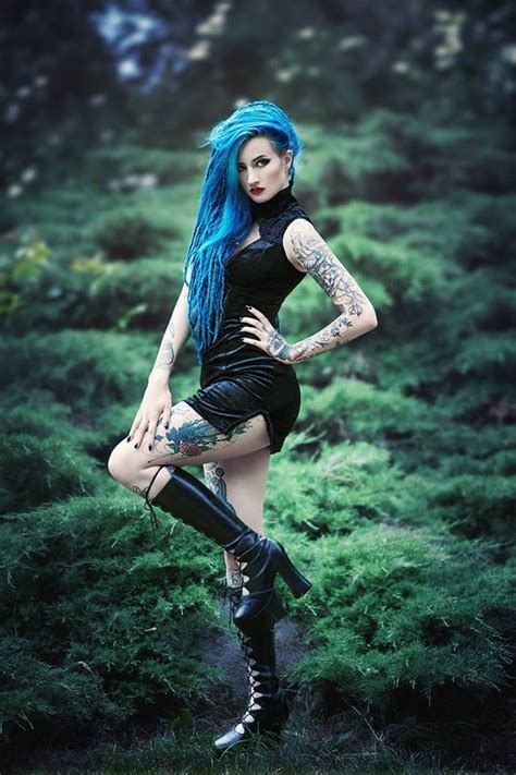 Model Blue Astrid Photo Wikingart Fotografia Dress Darkincloset Welcome To Gothic And