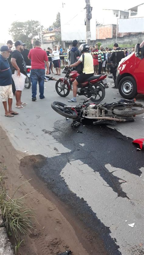 Veja o vídeo e as fotoso criminoso trocou tiro com a policia em goiaslink do telegram. Atacante do Vasco morre em grave acidente de trânsito ...