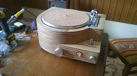 Diy Turntable With Amp Preamp And Buffer In Wooden Case Diy Turntable