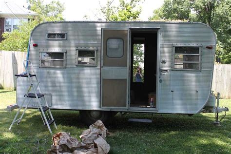 Youll Love This Adorable Vintage 1967 Yellowstone Camper Vintage