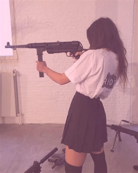 Aesthetic Gun Pfp Aesthetic Girl With Gun Pfp Novocom Top Photos