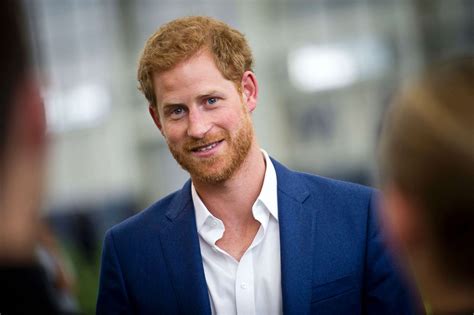 Prince Harry Why Paparazzi Remind Prince Harry Of The Bad Stuff