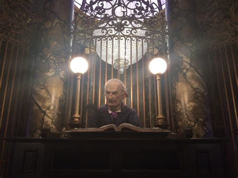 Harry Potter Gringotts Ride What You Need To Know Everythingmouse