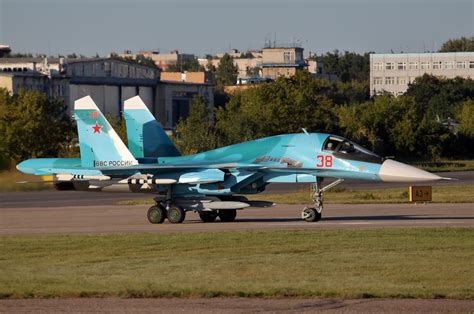 RÚssia Vks Recebe Novos Exemplares Da Aeronave De Ataque Sukhoi Su 34