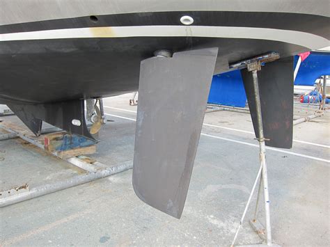 Rudder Options For Lifting Keel And Centerboard Offshore Sailboats