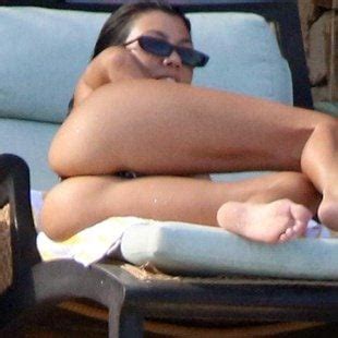 Kourtney Kardashian Nude Ass And Sexy Bikini Photos Pics Xhamster My Xxx Hot Girl