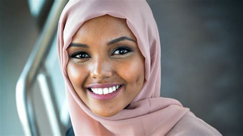 halima aden wears hijab and burkini in miss minnesota usa pageant