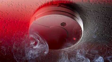 how smoke detectors work