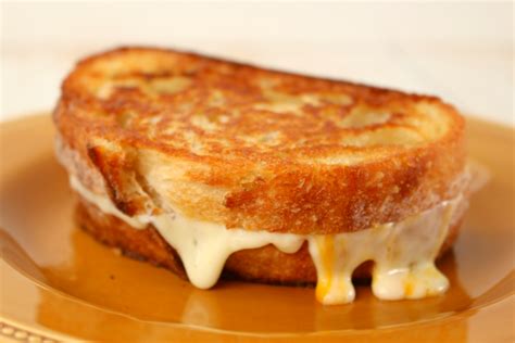 Get Clear Step By Step Instructions For How To Make A Grilled Cheese Sandwich From