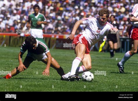 Soccer - Friendly - Mexico v Poland - Estadio Azteca. Krzysztof Pawlak, Poland Stock Photo - Alamy