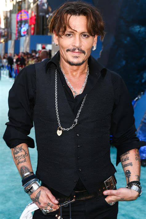 В венах актера течет кровь индейцев чероки, ирландцев и немцев. Johnny Depp EXPLODES WITH DEPPNESS at the "Pirates Of The ...