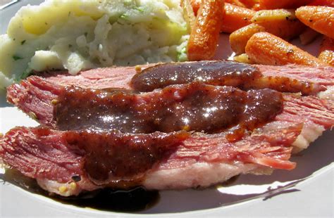 Quality corned beef is a staple food in jewish, irish, and caribbean cuisines. Corned Beef Deckel - What Is Beef Brisket - The origin of the term 'corned' comes from the ...