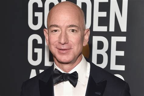 According to a 1999 wired profile on jeff bezos, mark bezos is six years younger than his brother, who turned 57 in january. Jeff Bezos se torna o homem mais rico da história moderna ...