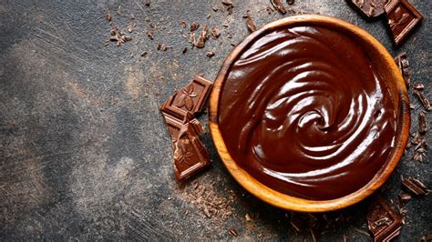Ganache chocolat noir rapide découvrez les recettes de cuisine de Femme Actuelle Le MAG