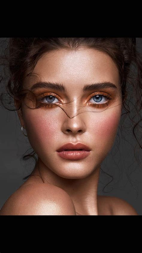 Pin By Hawraa Boshehri On Ppl Beauty Portrait Makeup Looks Makeup