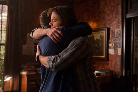 Dean And Sam Hug Supernatural Season 6 Episode 12 Like A Virgin Supernatural Pictures Tv