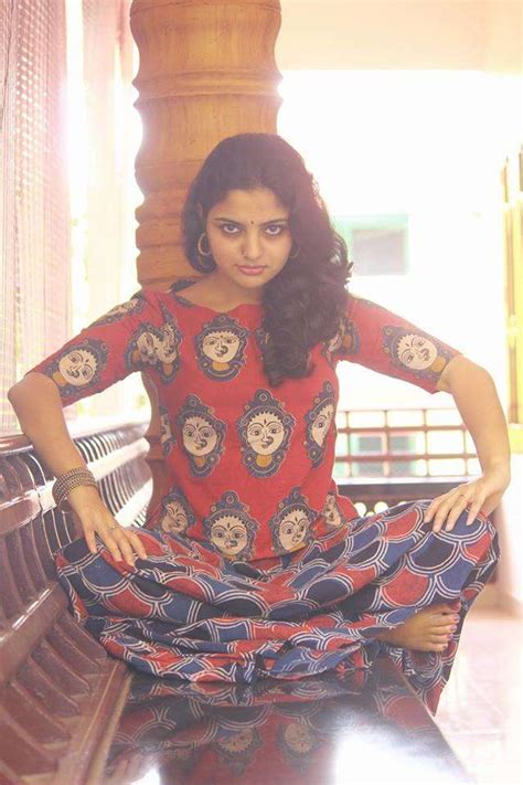 Nikhila Vimal Photos Beautiful Pics Of The New Age Mollywood Actress Nikhila Vimal