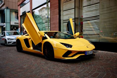 Lamborghini Car With Doors Open · Free Stock Photo