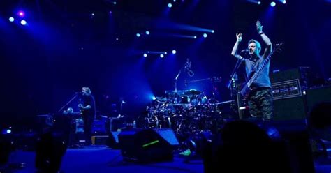 New york minute · eagles. Phish Performs 'Ghost' & 'Sunshine Of Your Feeling' At ...