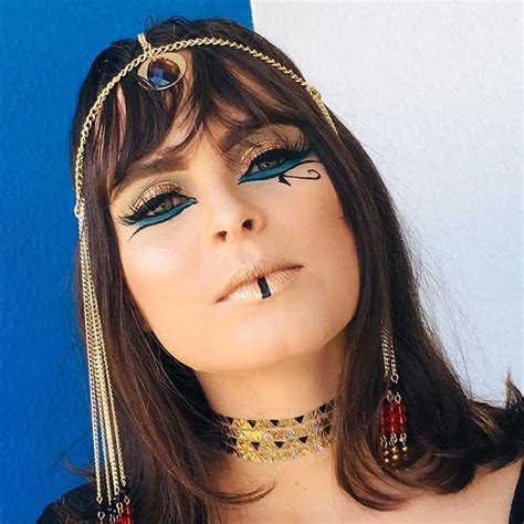 19 Cleopatra Makeup Ideas For Halloween Page 2 Of 2 Stayglam