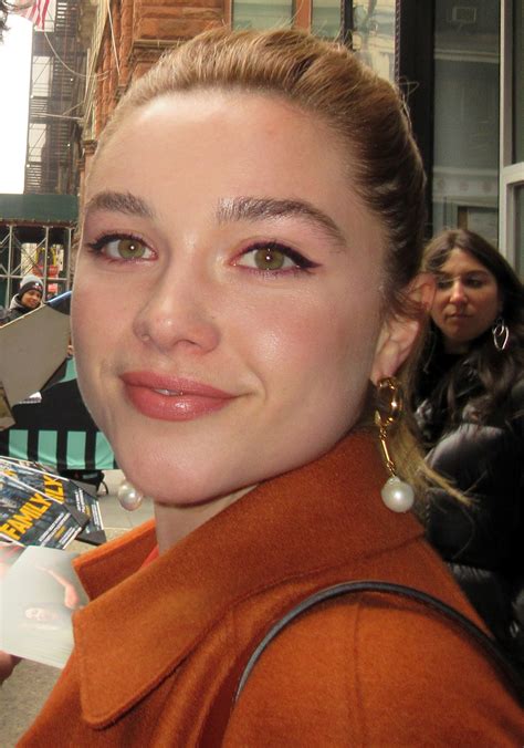 Florence Pugh takes to Instagram to protest cyberbullying - The Feminist Gadabout