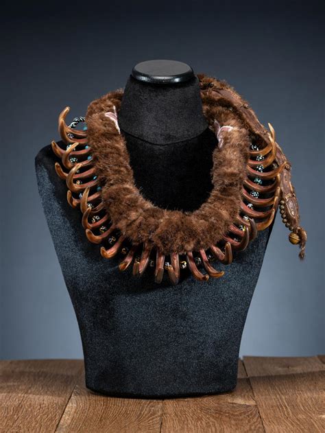 Sold Price Prairie Grizzly Bear Claw Necklace April 5 0122 10 00 Am Edt