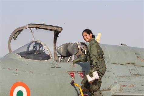 First Indian Female Fighter Jet Pilot Upgrades To Dassault Rafale Aviglo