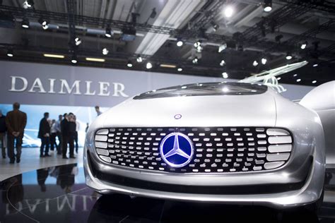 Daimler Setzt Sparkurs Trotz Milliardengewinn Fort Der Spiegel