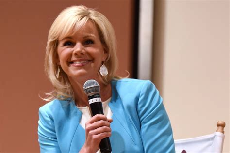Ex Fox News Host Gretchen Carlson Sues Ceo Roger Ailes Claiming Sexual