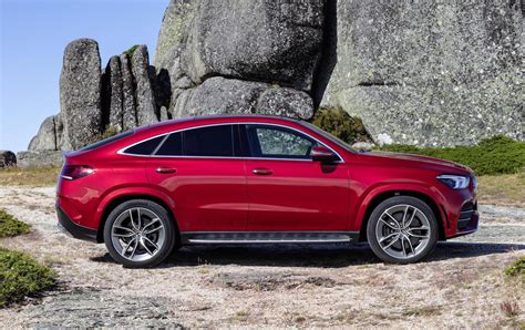 The new gle coupé is sporty from front to rear: 2020 Mercedes-Benz GLE Coupe unveiled, with AMG 53 | PerformanceDrive