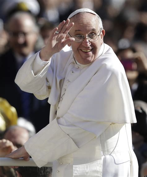 Dotyczą zazwyczaj aktualnych spraw, z którymi borykają się wierni. MEDIALNE FAKTY: PAPIEŻ FRANCISZEK: GEJE SĄ OK