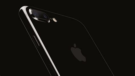First Look At The New Iphone 7 And Iphone 7 Plus