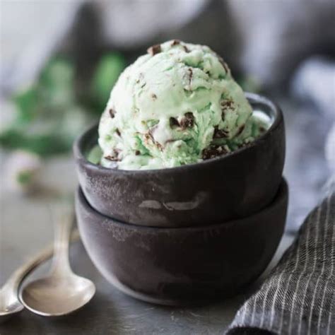Mint Chocolate Chip Ice Cream Easy No Churn Recipe Baking A Moment