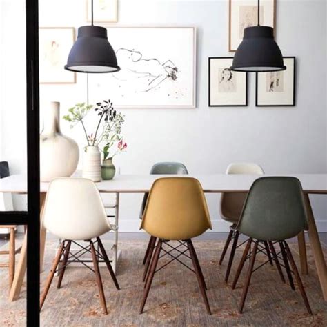 Designstühle können auch mehr oder weniger subtil als statussymbol genutzt. Retro-Stühle: 9 Design-Klassiker ohnegleichen | Connox