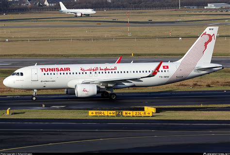 TS IMW Tunisair Airbus A320 214 WL Photo By Richard Dragon ID