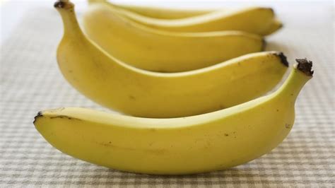 Watch How To Ripen A Banana Fast Food Network Uk